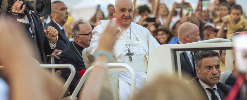 Le pape reduit encore lautonomie de lOpus Dei et lassimile
