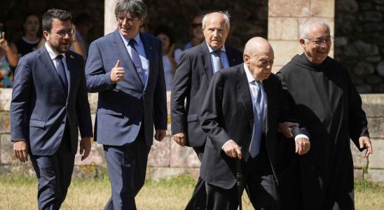 Puigdemont rencontre Aragones et Montilla pres de la frontiere pendant