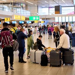 Schiphol accueille beaucoup plus de voyageurs et parle dun tournant