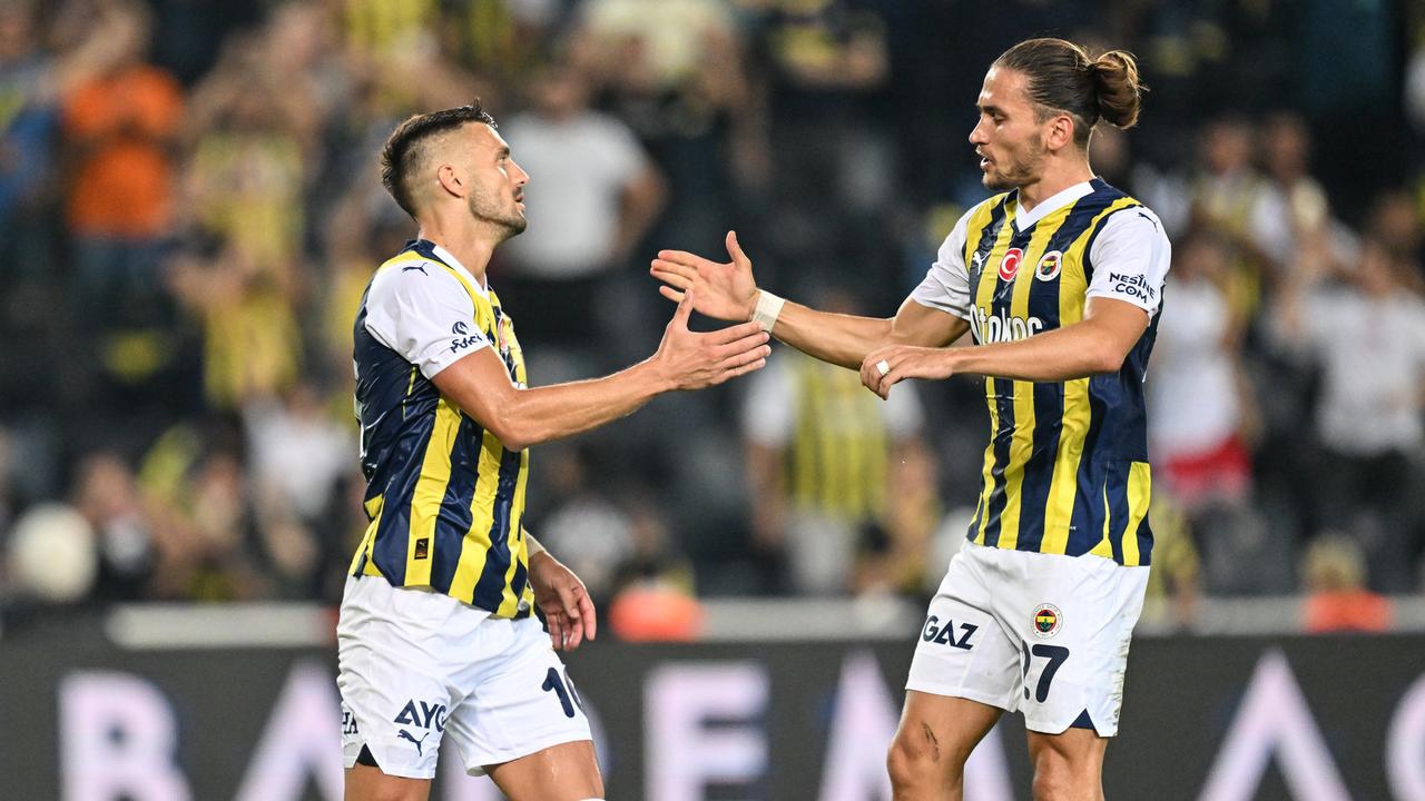 Image de la vidéo : Tadic rate le penalty lors du premier match de championnat pour Fenerbahçe