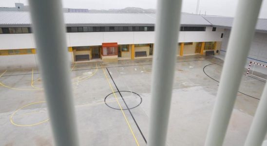 Un prisonnier dans une prison de Murcie tente de tuer