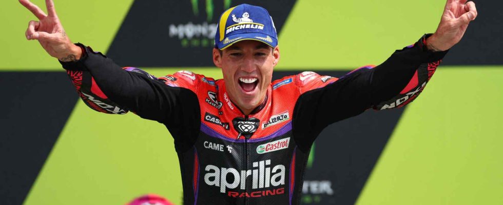 Une manoeuvre magistrale donne la victoire a Aleix Espargaro dans