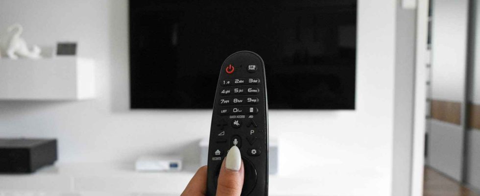 le moyen gratuit de regarder la television sur votre mobile