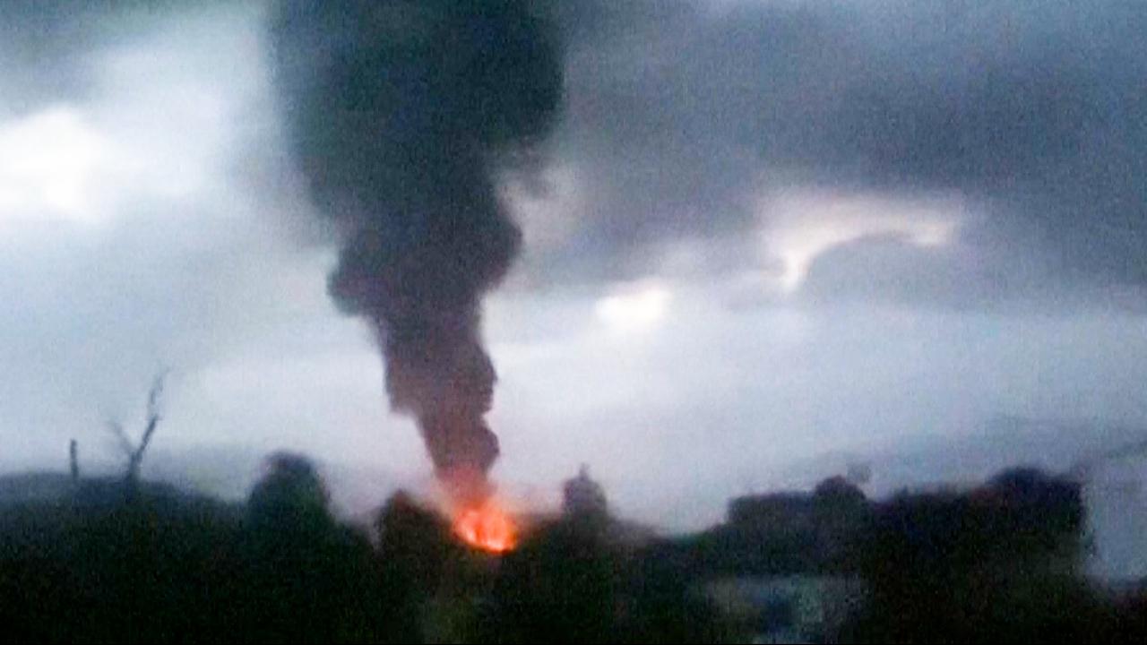 Beeld uit video: Rookwolken stijgen boven tankstation in Nagorno-Karabach uit