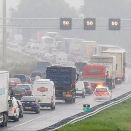 Accident sur lA4 route entre Rotterdam et La Haye fermee