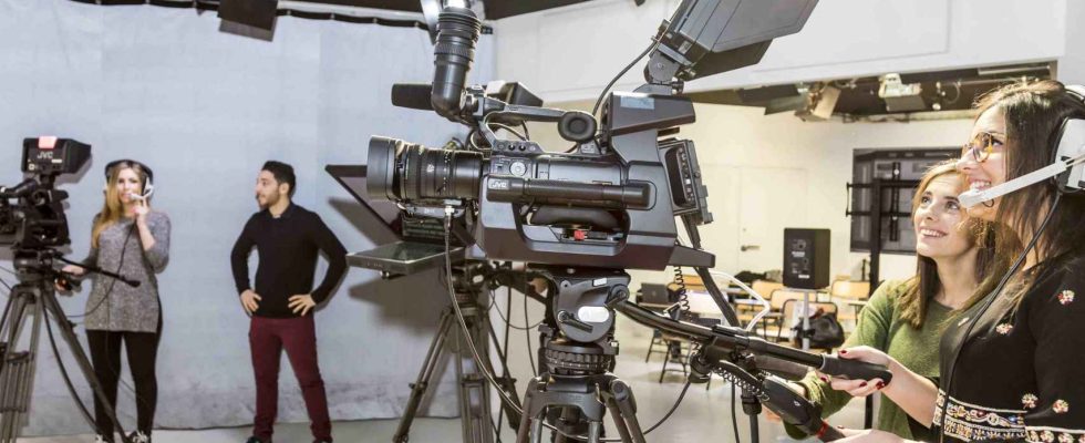 Cetait la visite au MediaLab du Master de Journalisme dEL