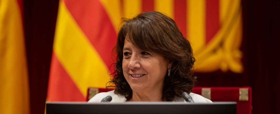Junts previent Sanchez quil doit sasseoir avec Puigdemont pour negocier