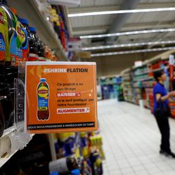 La chaine francaise de supermarches Carrefour met en garde ses