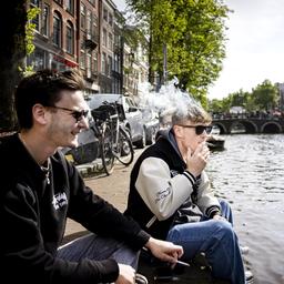 La police dAmsterdam na inflige aucune amende pour avoir fume