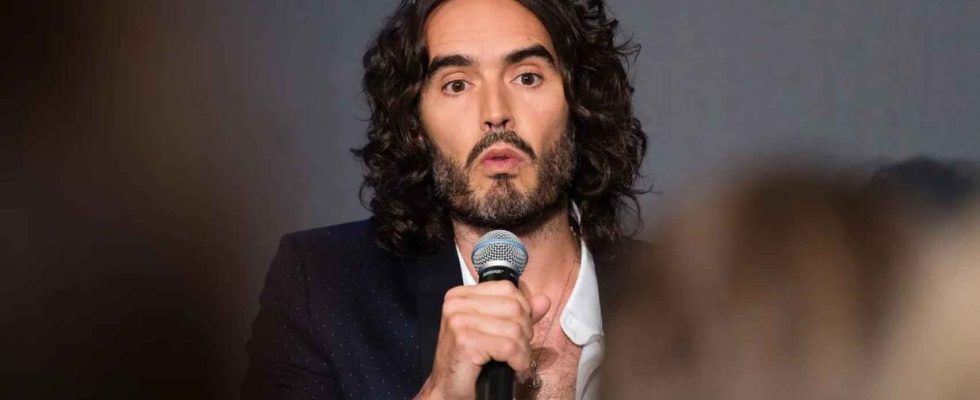 Lacteur Russell Brand accuse de viol dagression sexuelle et de