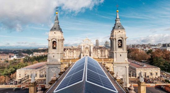 Larcheveche veut installer des panneaux solaires a lAlmudena et dans