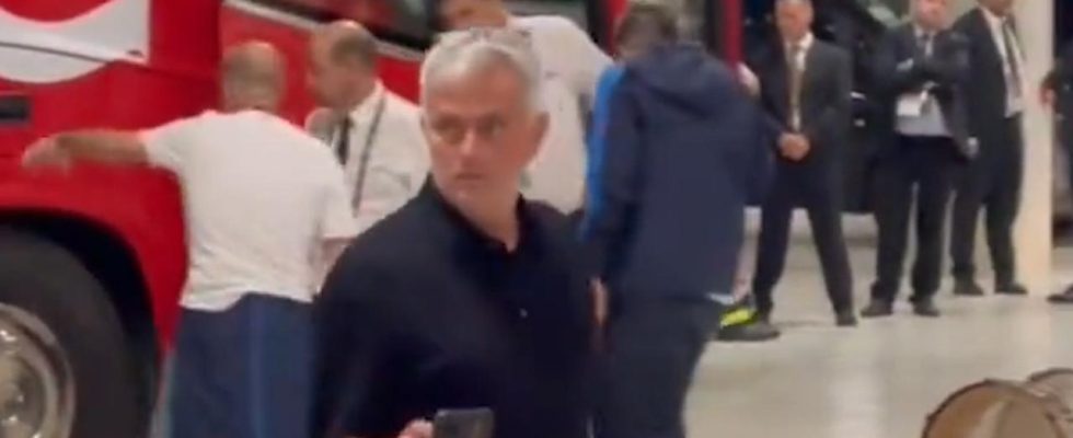 Mourinho toujours en colere contre la finale de lEL