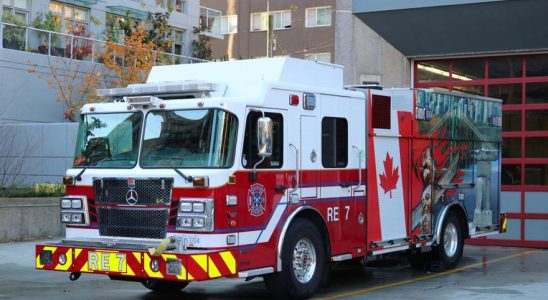 Quatre pompiers canadiens meurent dans un accident en revenant dun
