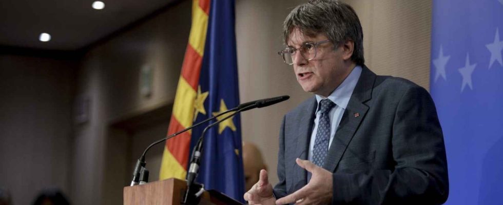 Sanchez demande la demission express de Puigdemont a lunilateralisme pour