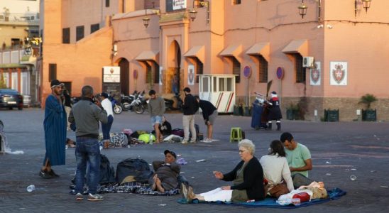 Touristes espagnols au Maroc impossible danticiper leur retour avec