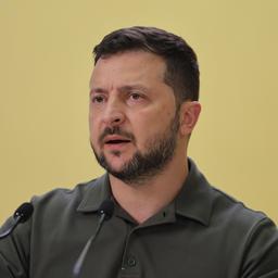 Zelensky annonce sa demission et son remplacement au poste de