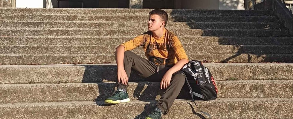 A 13 ans il est deja a luniversite et apprend