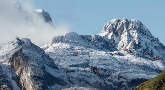 Cest Candanchu apres les premieres chutes de neige de lautomne