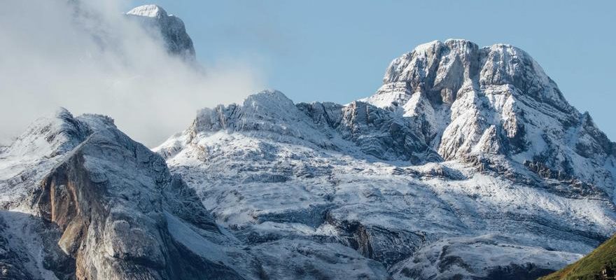 Cest Candanchu apres les premieres chutes de neige de lautomne