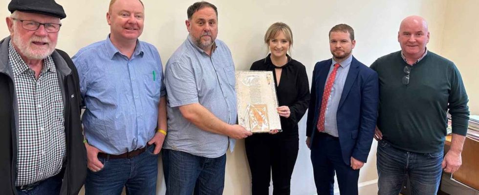 Junqueras rencontre les dirigeants du Sinn Fein en Irlande et