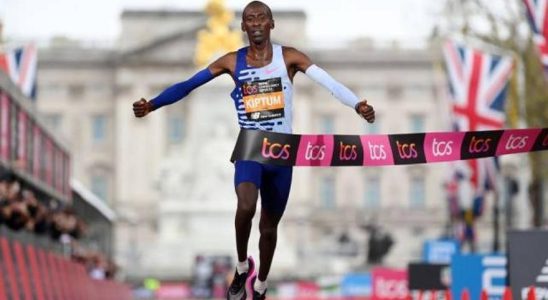 Kiptum bat le record du monde de marathon de Kipchoge