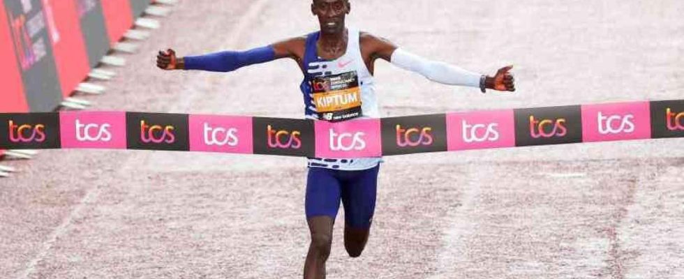 Kiptum bat le record du monde du marathon a Chicago