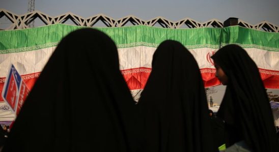La jeune femme agressee par la police a Teheran decede