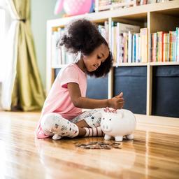 La tirelire appartient au passe les enfants recoivent de