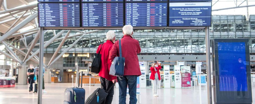 Laeroport de Hambourg ferme en raison dune menace dattaque contre