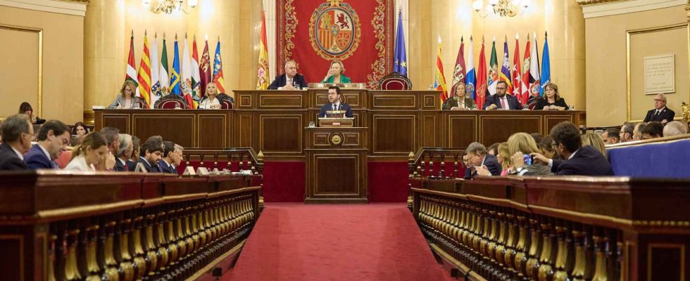 Le PP tabasse le PSOE au Senat pour non comparution tandis
