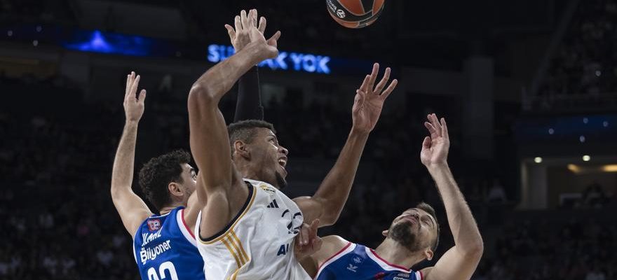 Le Real Madrid ecrase Anadolu Efes 80 103 et ajoute sa