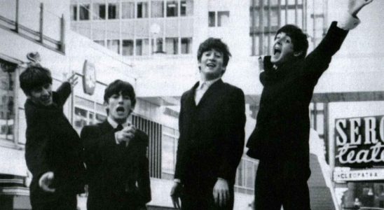 Les Beatles annoncent la sortie de leur derniere chanson avec
