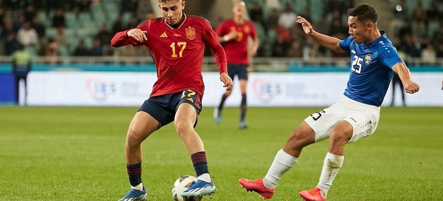 Les Francais jouent la seconde mi temps du match amical U 21