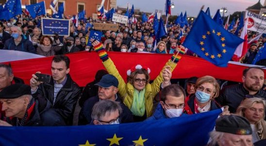 Lopposition polonaise pro europeenne affiche sa marche du million