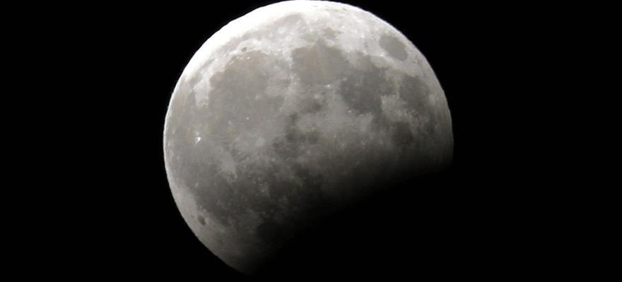 Pleine Lune du Chasseur avec eclipse partielle incluse pour ce