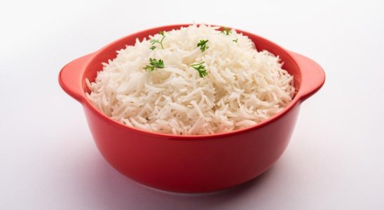 Pourquoi ne devriez vous pas laisser le riz cuit hors du