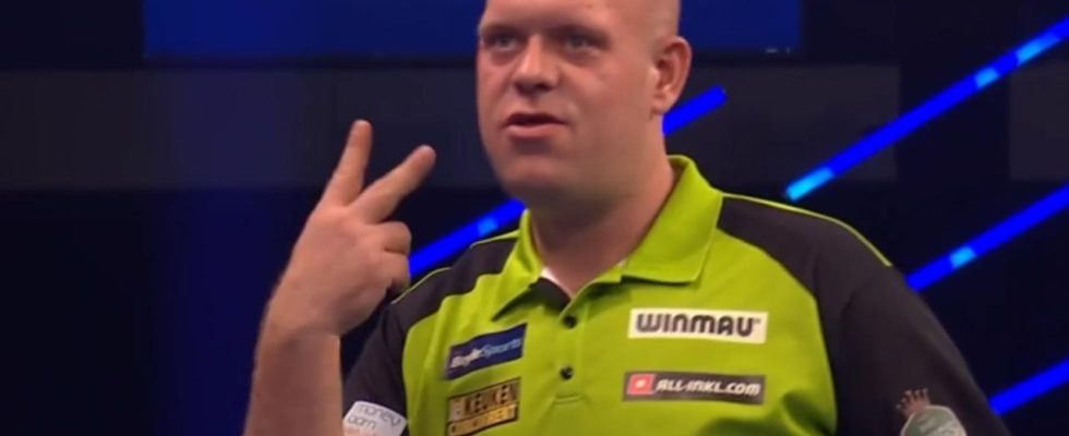 Van Gerwen rate deux neuf flechettes historiques et termine au