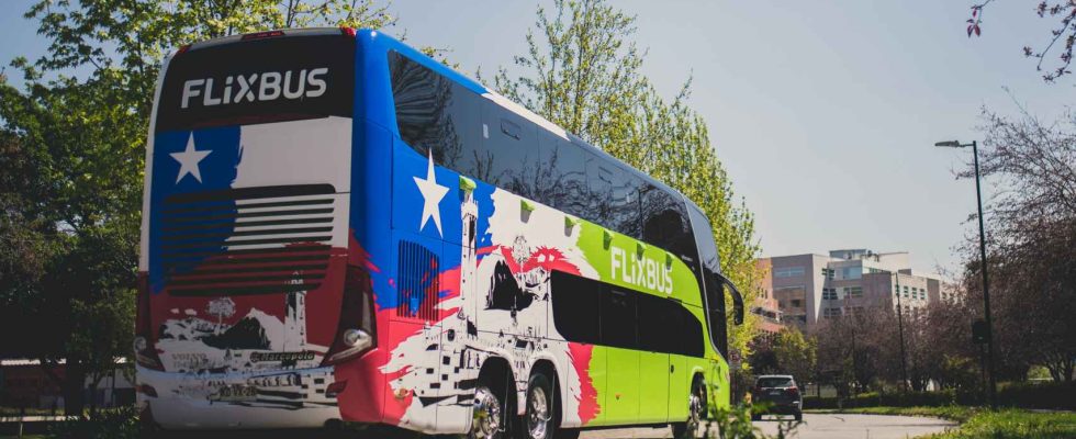 laisser fonctionner des centaines de lignes de bus qui nexistent