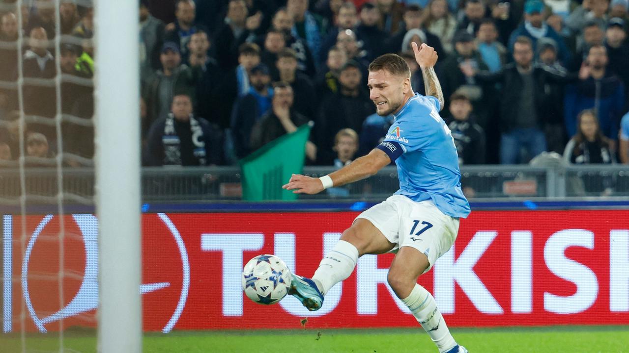 Beeld uit video: Immobile zet Feyenoord vlak voor rust op achterstand