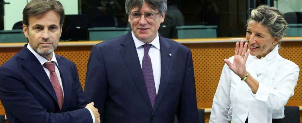 Asens voit bien que le PSOE depend de Puigdemont et