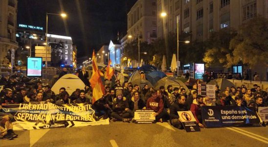 Cetait la neuvieme nuit de manifestations