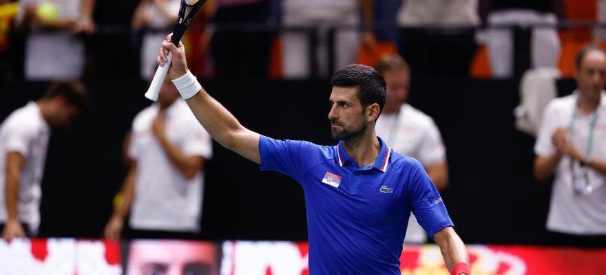 Djokovic reste intraitable et donne une passe a la Serbie