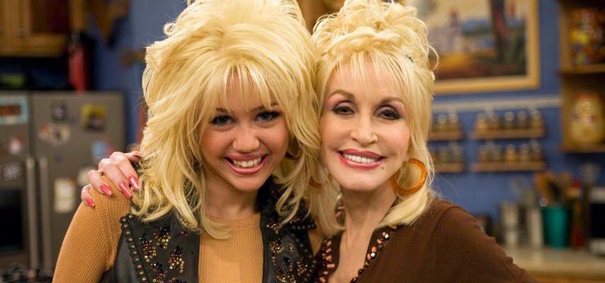 Dolly Parton et sa filleule Miley Cyrus travaillent a nouveau