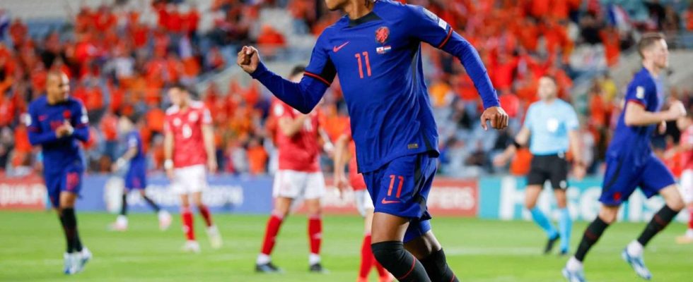 Koeman critique le jeu dur de Gibraltar contre lequipe neerlandaise