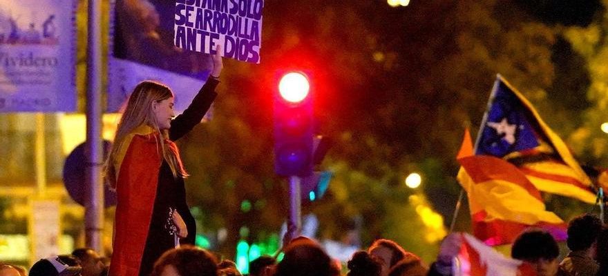 La protestation contre lamnistie reserve de la force pour les