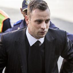 Lathlete Oscar Pistorius est libere sous condition dix ans apres