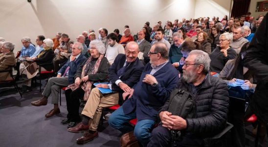 Les anciens ministres et veterans du PSOE constituent une plateforme