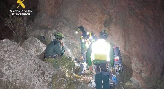 Un alpiniste souffre de multiples traumatismes apres une chute de