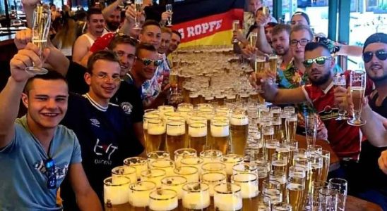Un groupe de 55 Allemands boivent 1 254 bieres en
