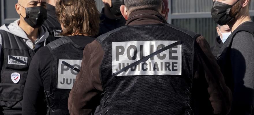 Un homme tue ses trois enfants en banlieue parisienne